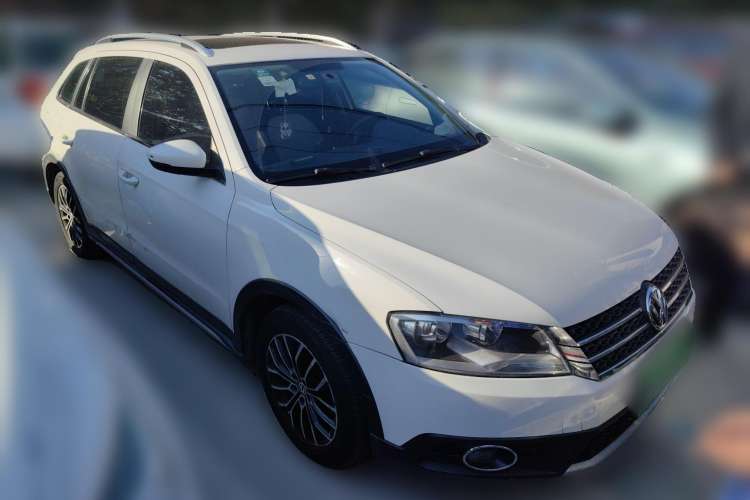 Used Volkswagen Cross Lavida 2014 1.4TSI DSG
