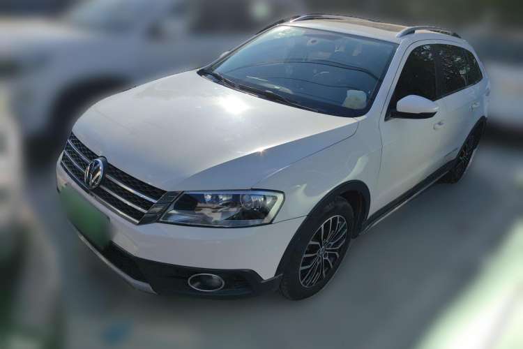 Used Volkswagen Cross Lavida 2014 1.4TSI DSG