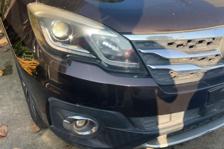 Used GAC Trumpchi GS5 Super 2015 2.0L Automatic Two-Wheel Drive Luxury Navigation Edition
