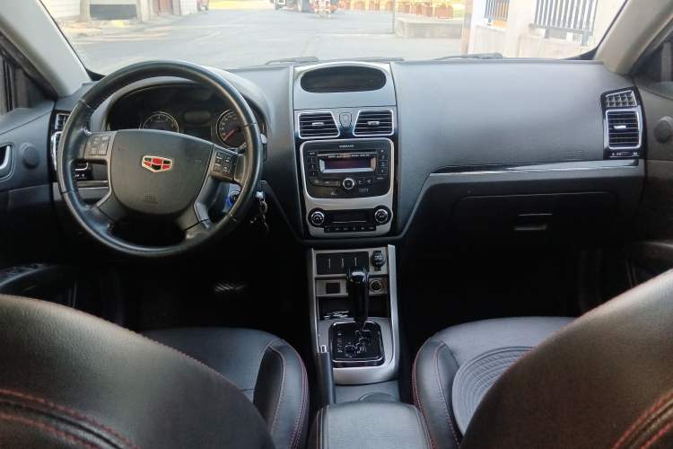 Used Geely Auto Classic Emgrand 2013 Hatchback 1.8L CVT Elite Model
