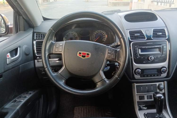 Used Geely Auto Classic Emgrand 2013 Hatchback 1.8L CVT Elite Model
