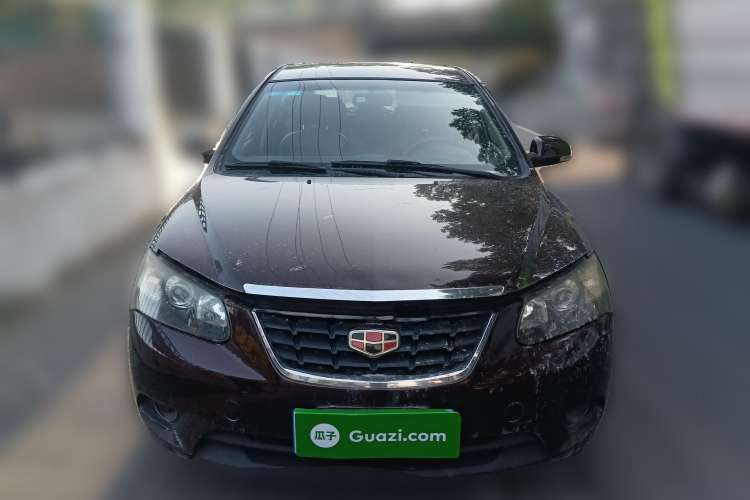 Used Geely Auto Classic Emgrand 2013 Hatchback 1.8L CVT Elite Model
