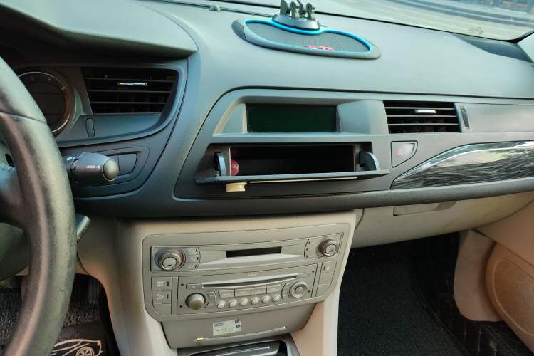 Used Citroen C5 2010 2.0L Manual Comfort Edition
