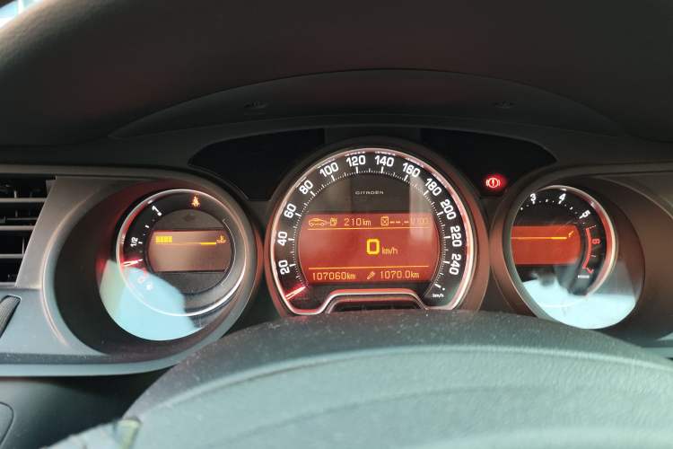Used Citroen C5 2010 2.0L Manual Comfort Edition
