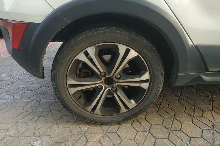 Used BAIC New Energy EX 2018 EX360 Trendy Edition
