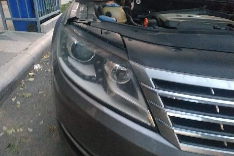 Used Volkswagen CC 2013 1.8TSI Luxury Model Right Front Headlight