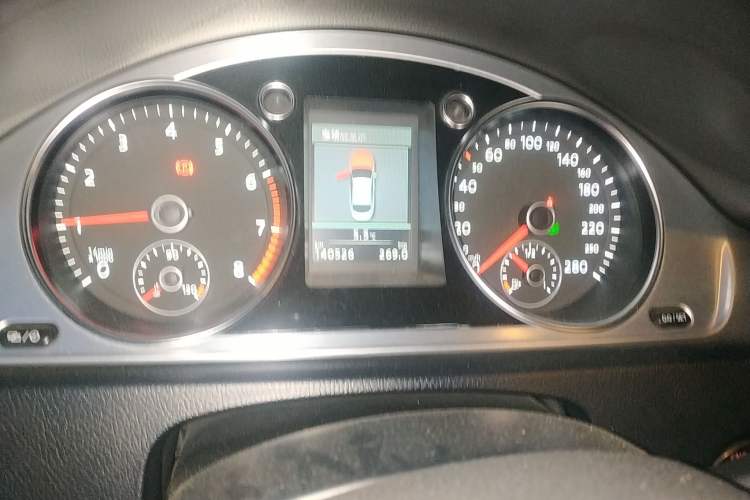 Used Volkswagen CC 2013 1.8TSI Luxury Model Odometer Close Up