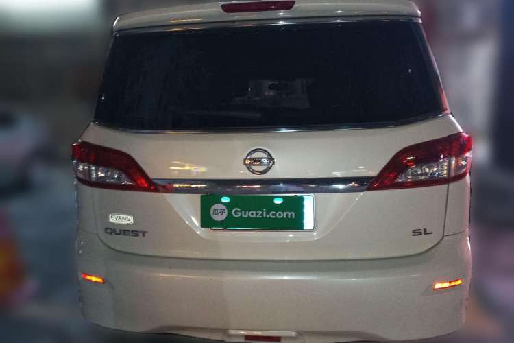 Used Nissan Quest 2015 3.5L SL Rear