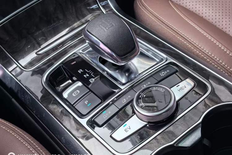 Used BYD Tang New Energy 2017 2.0T All-Wheel Drive Haoya Model 7 Seats
