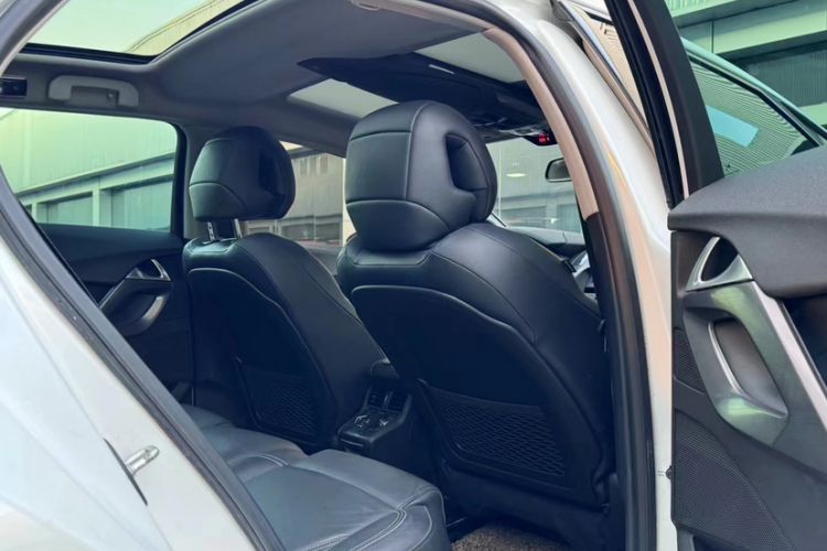 Used DS 5 2013 1.6T Elegant Edition THP160