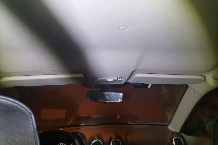 Used Changan Alsvin V3 2012 1.3L Manual Comfort Version China IV Standard
