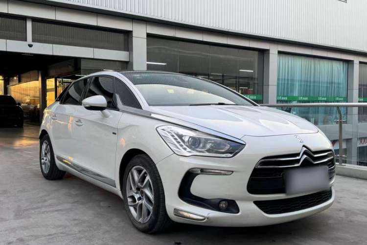 Used DS 5 2013 1.6T Elegant Edition THP160