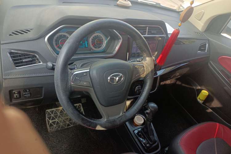 Used FAW Yingzhi G3 2016 G3S 1.5L CVT Luxury Navigation Edition
