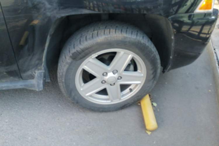 Used Jeep Compass 2007 2.4L four-wheel drive sport version
