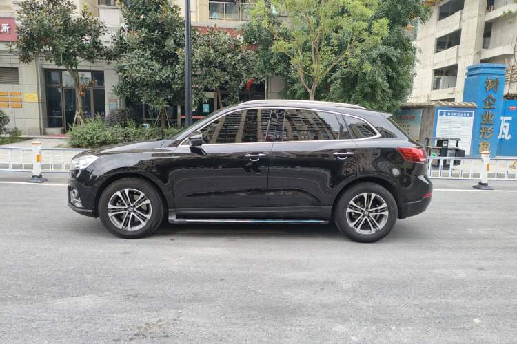 Used BORGWARD BX7 2016 28T Two-Wheel Drive Luxury Version 5 Seats
