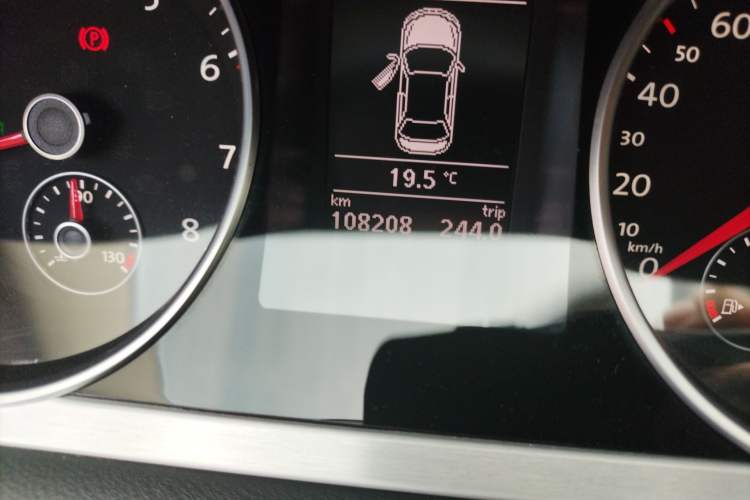 Used Volkswagen CC 2011 2.0 TSI Ultimate Edition Odometer Close Up