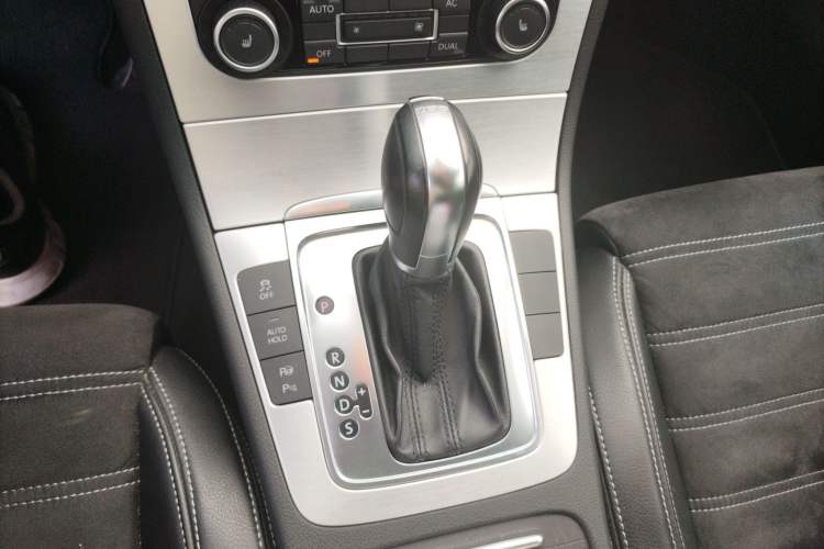 Used Volkswagen CC 2011 2.0 TSI Ultimate Edition Gear Lever