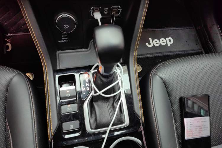 Used Jeep Grand Commander 2018 2.0T Four-wheel Drive Prestige Edition China V