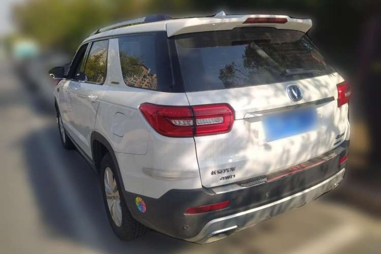 Used CHANGAN CS95 2018 2.0T Four-Wheel Drive Glory Edition
