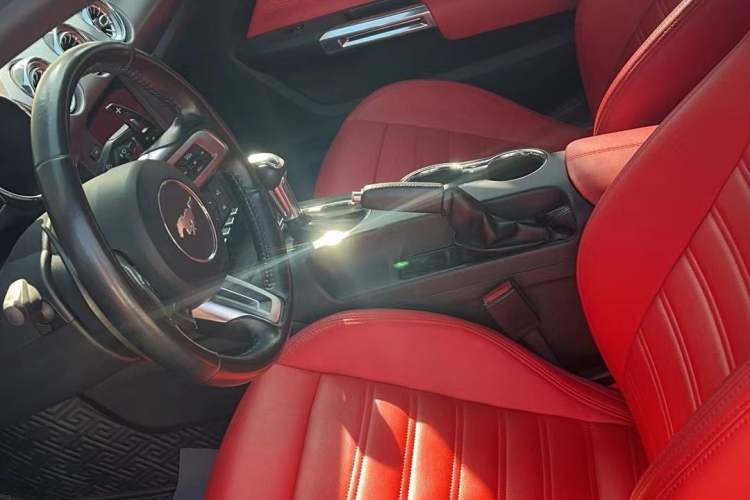 Used Ford Mustang 2015 2.3T Performance Edition
