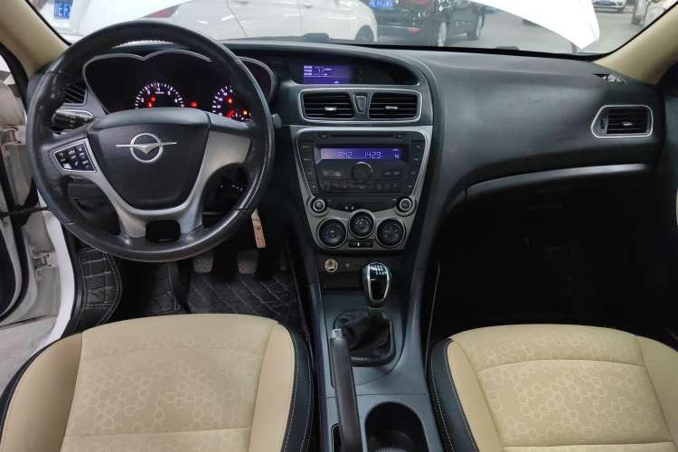 Used Haima Fumei 2014 M5 1.6L Manual Elite Model
