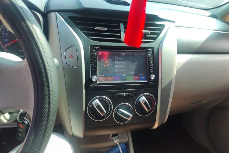 Used Venucia D50 2015 1.6L Manual Fashion Edition
