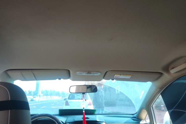 Used Venucia D50 2015 1.6L Manual Fashion Edition
