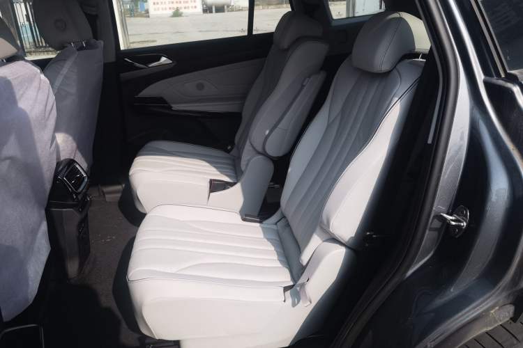 Used Volkswagen ID.6 X 2023 Ultra-Intelligent Long-Range Version