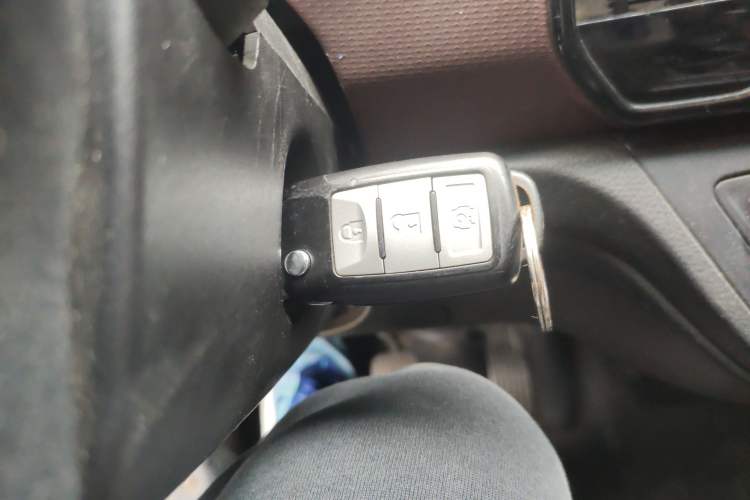 Used Dongfeng Xiaokang C36 2019 1.5L Base Version II China VI DK15
