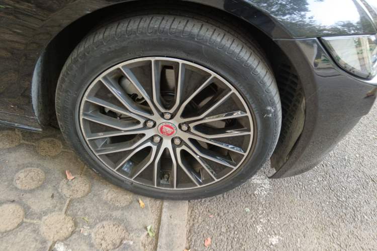 Used Jaguar XE 2019 2.0T 300 PS All-Wheel-Drive Landmark Edition