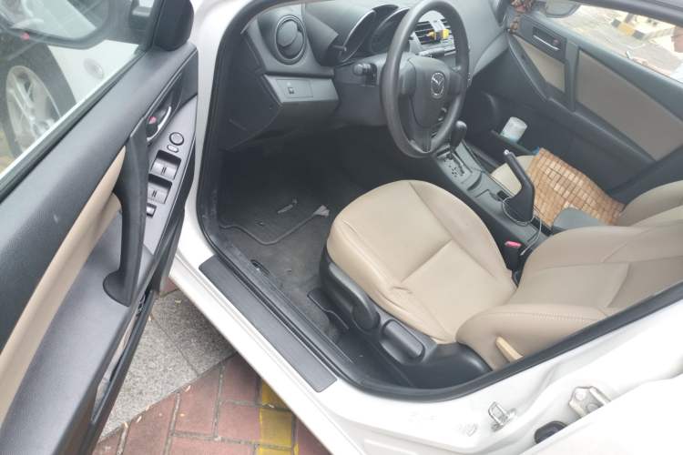 Used Mazda Mazda 3 2011 Sedan 1.6L Automatic Comfort Model