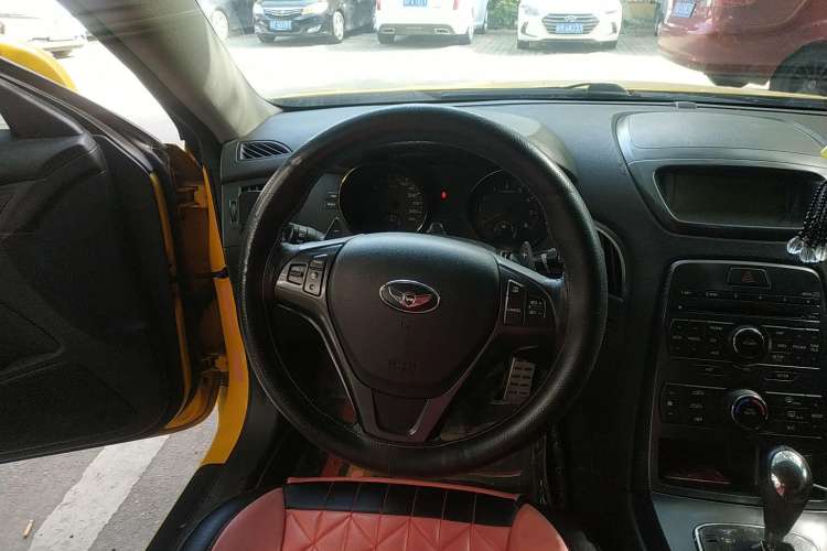 Used Hyundai Genesis Coupe 2009 2.0T Automatic Deluxe Edition