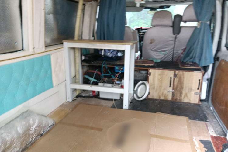 Used Ford Transit Custom 2009 2.4T Diesel Standard Version Short Wheelbase Mid-Roof China Stage III