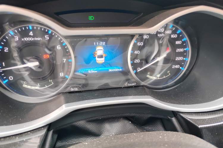 Used Geely Auto Emgrand 2017 Sedan Million Edition 1.5L Manual - Upward Version Odometer Close Up