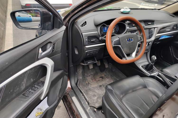 Used Geely Auto Emgrand 2017 Sedan Million Edition 1.5L Manual - Upward Version Driver Seat