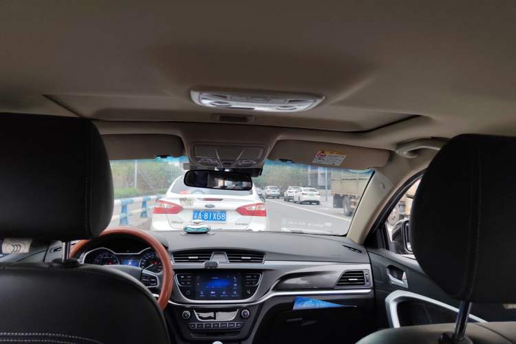 Used Geely Auto Emgrand 2017 Sedan Million Edition 1.5L Manual - Upward Version Headliner