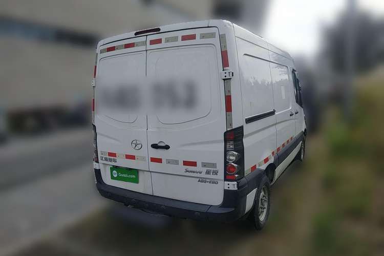 Used JAC Sunray 2019 1.9T Fuel-Efficient Platinum Edition 3-Seat Star Logistics Van
