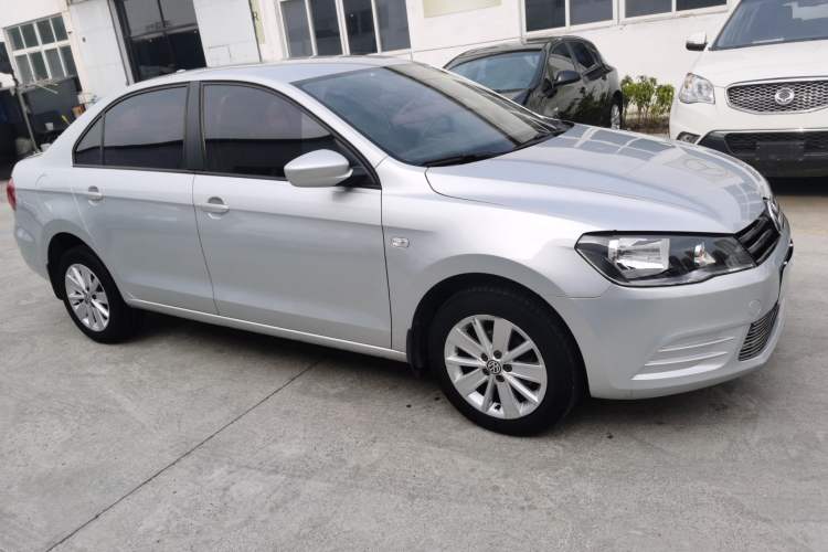 Used Volkswagen Jetta 2015 Value Edition 1.6L Manual Fashionable Style
