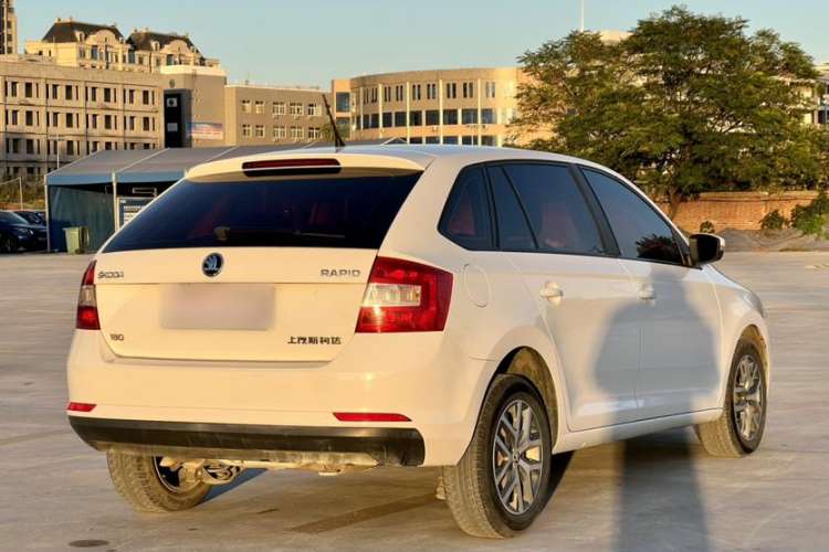 Used Skoda Rapid Spaceback 2018 1.6L Automatic Standard Edition