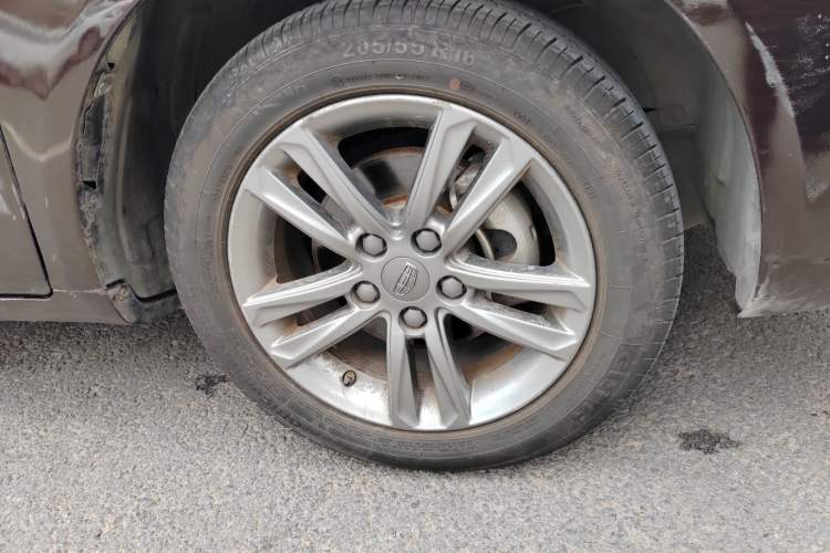 Used Geely Auto Emgrand 2017 Sedan Million Edition 1.5L Manual - Upward Version Right Front Wheel Hub