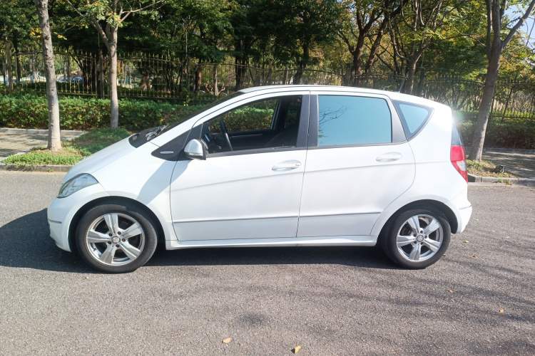 Used Mercedes-Benz A-Class 2011 A 160 Left Side