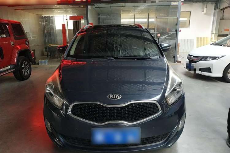 Used Kia  2013 2.0L 7-Seater Automatic Luxury Version China IV Standard
