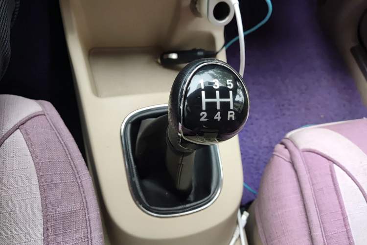 Used Dongfeng Fengon 360 2015 1.5L Manual Comfort II 7-Seater