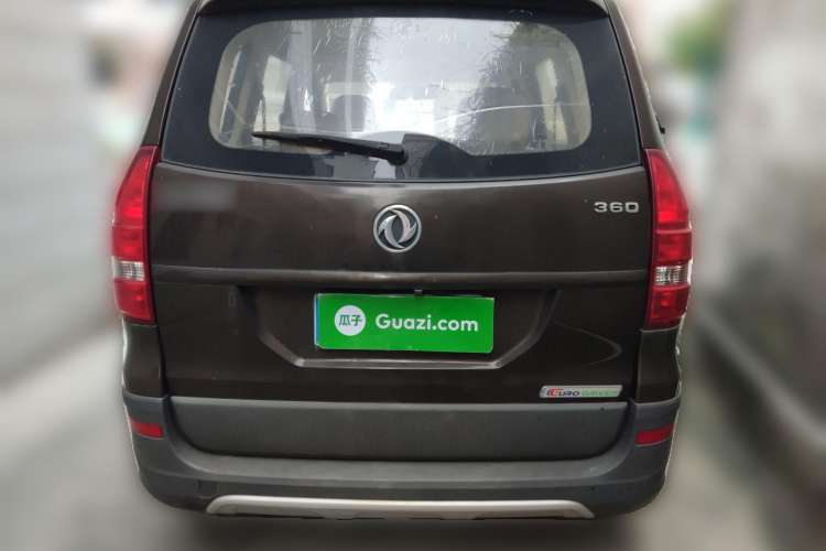 Used Dongfeng Fengon 360 2015 1.5L Manual Comfort II 7-Seater