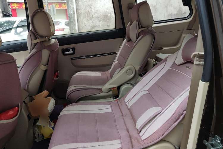 Used Dongfeng Fengon 360 2015 1.5L Manual Comfort II 7-Seater