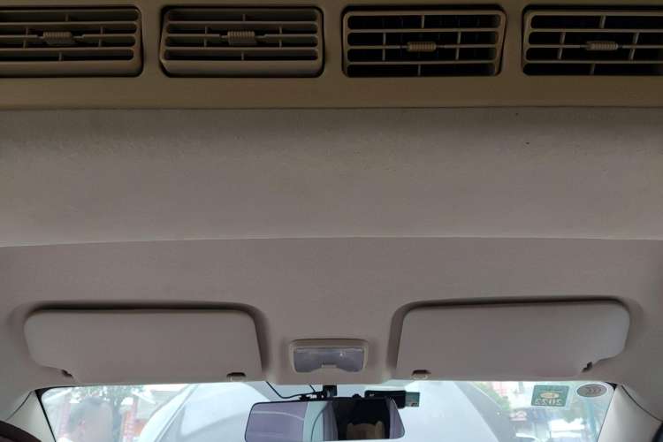 Used Dongfeng Fengon 360 2015 1.5L Manual Comfort II 7-Seater