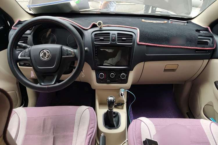 Used Dongfeng Fengon 360 2015 1.5L Manual Comfort II 7-Seater