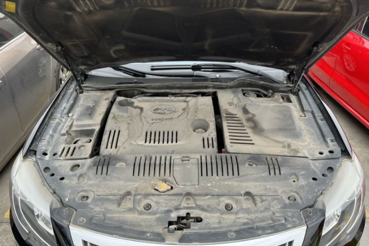 Used BYD G6 2013 2.0L Manual Luxury Version