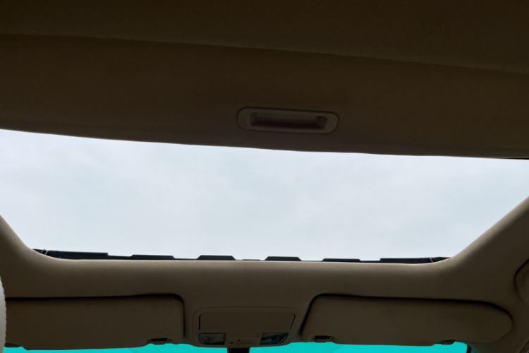 Used BYD G6 2013 2.0L Manual Luxury Version