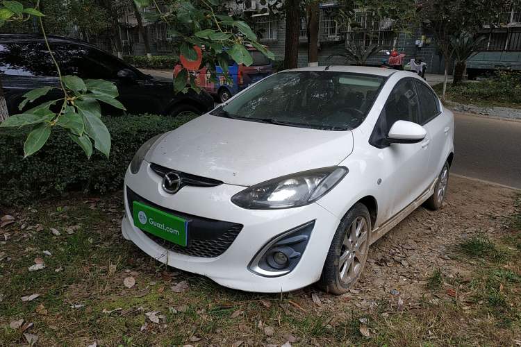 Used Mazda 2 2012 Sedan XuanDong 1.5L Manual Fashion Edition